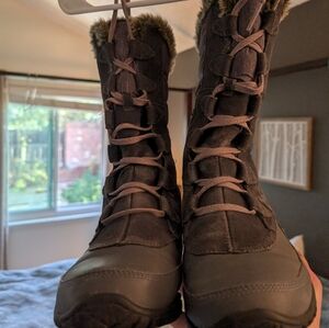 Women's Columbia Snow Boots